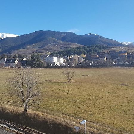 Loft Mansarde Du Train Jaune Avec Vue Sur Les Montagnes Saillagouse Eksteriør billede