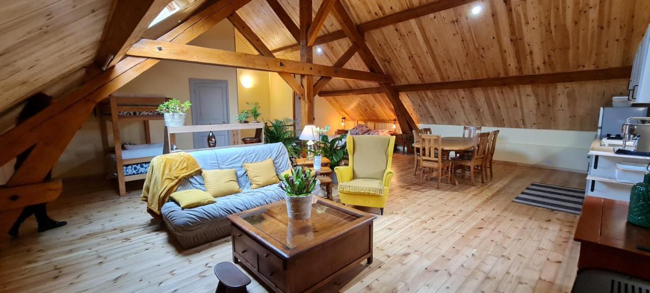 Loft Mansarde Du Train Jaune Avec Vue Sur Les Montagnes Saillagouse Eksteriør billede