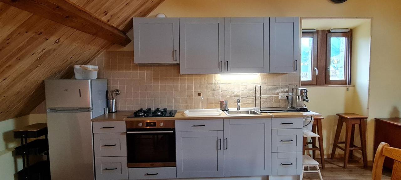 Loft Mansarde Du Train Jaune Avec Vue Sur Les Montagnes Saillagouse Eksteriør billede